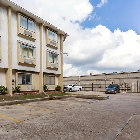 Motel 6 Houston North - Spring